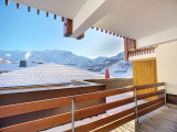 _lv_images__lot_0002020006_12_32135438