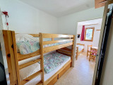 _lv_images__lot_0002040030_10_33191455