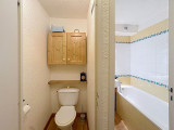 _lv_images__lot_0007010208_10_33106489