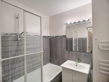 _lv_images__lot_0012000051_06_32263440