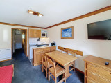 _lv_images__lot_0013040131_07_32262523