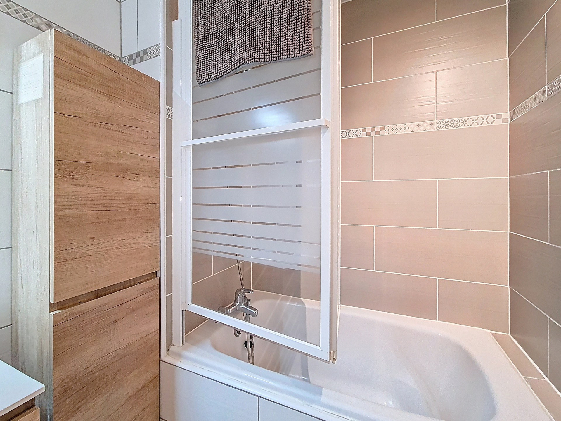 _agence-des-belleville_lv_images__lot_0000045050_12_29733497