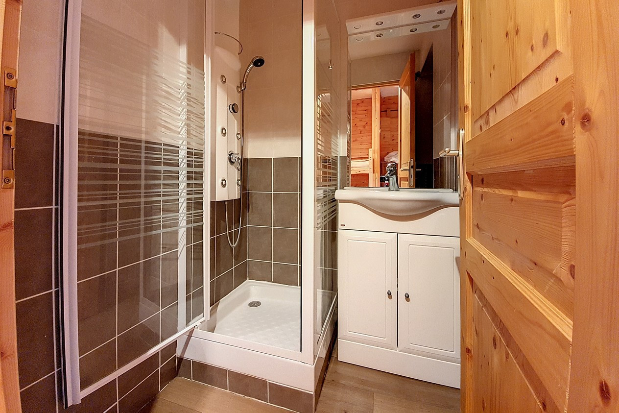 _agence-des-belleville_lv_images__lot_0000045136_12_28210035