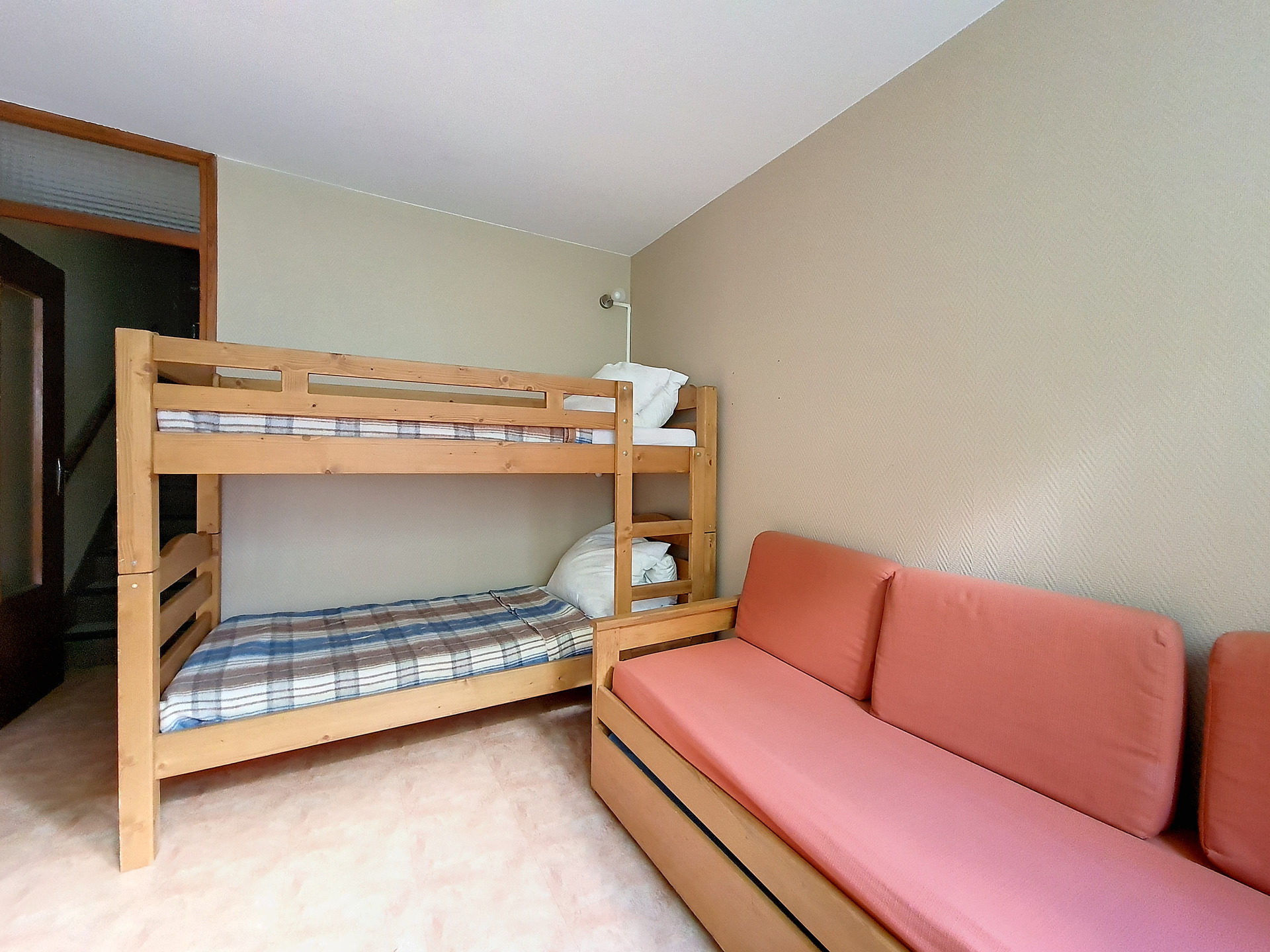 _agence-des-belleville_lv_images__lot_0000045174_09_29041960 _agence-des-belleville_lv_images__lot_0000045174_09_29041960