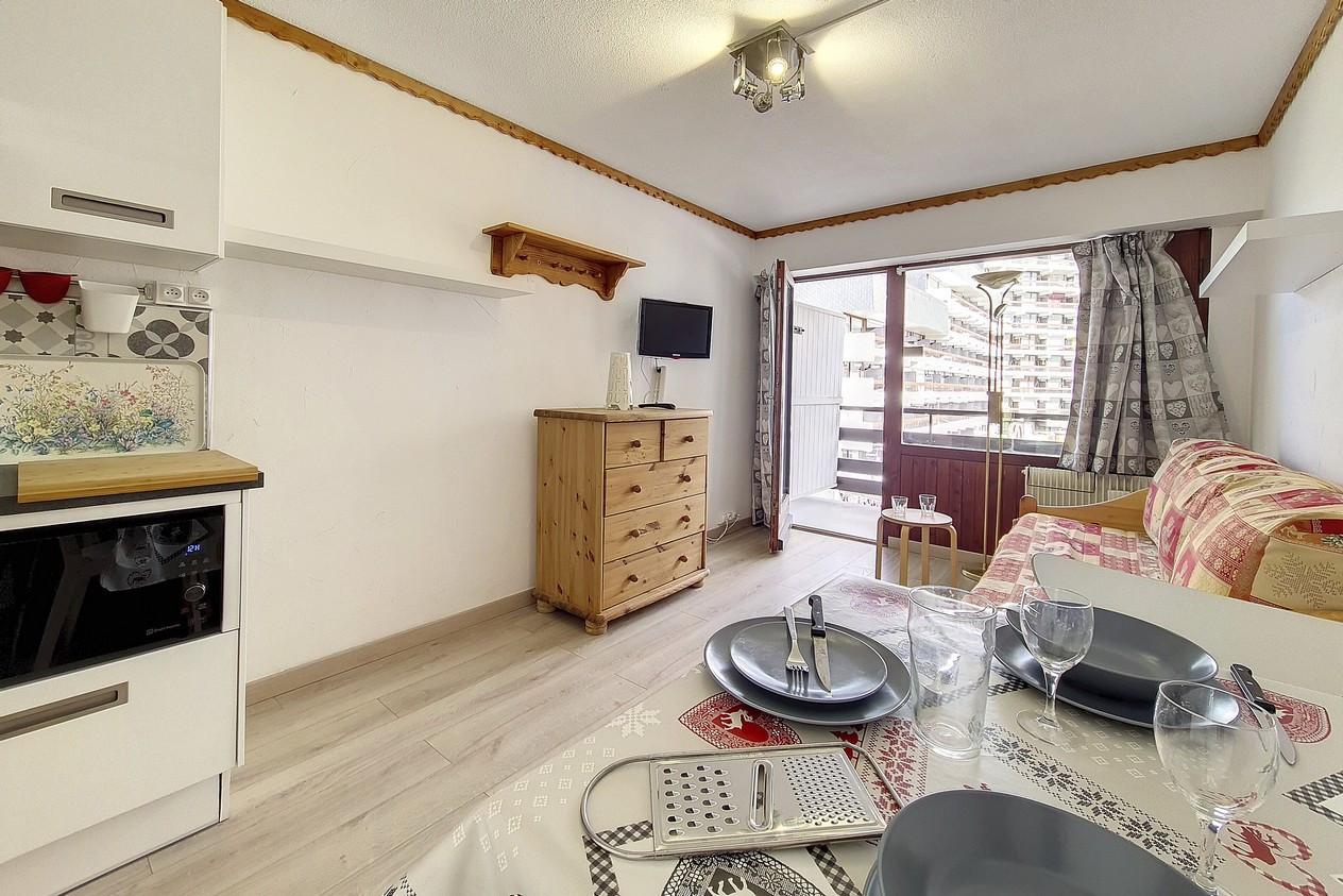 _agence-des-belleville_lv_images__lot_0000045190_06_27546412 _agence-des-belleville_lv_images__lot_0000045190_06_27546412