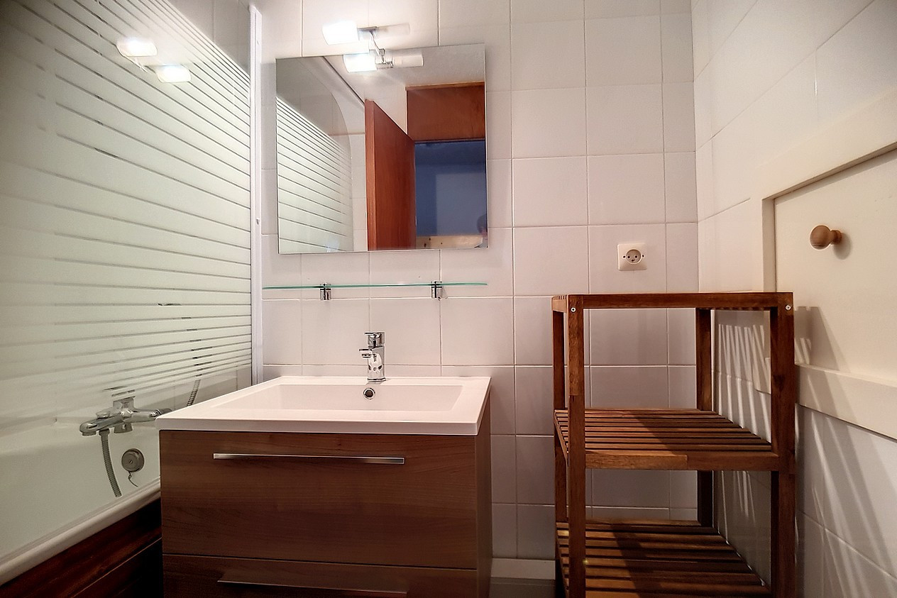 _agence-des-belleville_lv_images__lot_0000045238_12_29475898