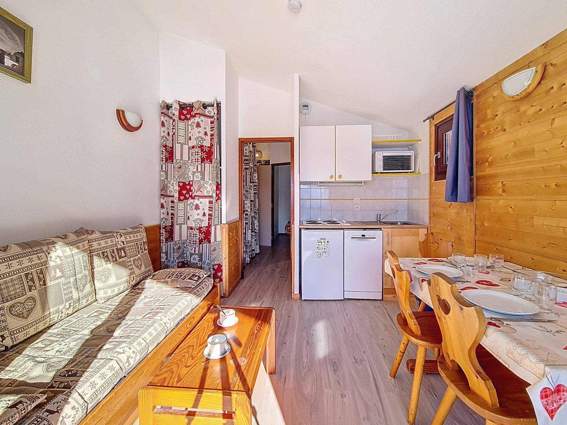 _agence-des-belleville_lv_images__lot_0000045338_04_29737190 _agence-des-belleville_lv_images__lot_0000045338_04_29737190