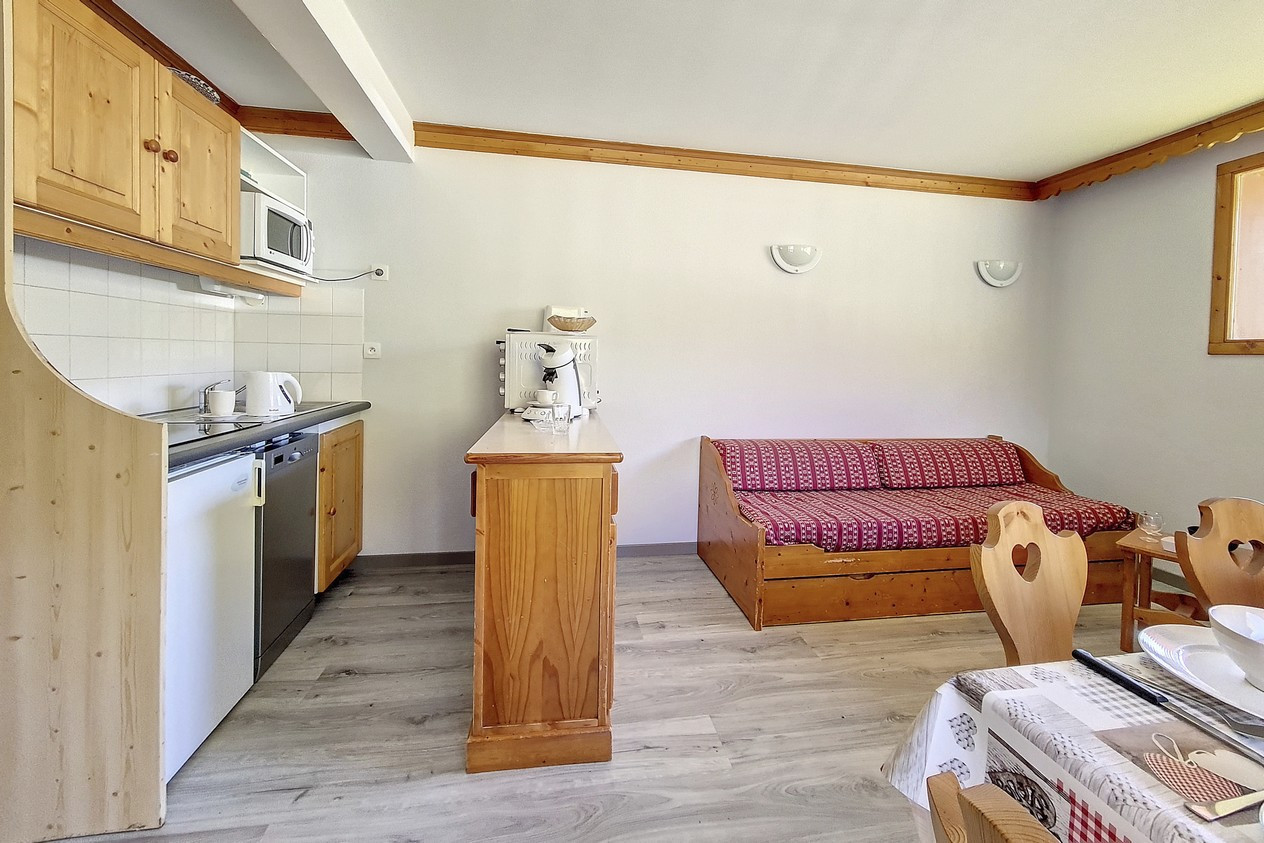 _agence-des-belleville_lv_images__lot_0000045458_08_29438081