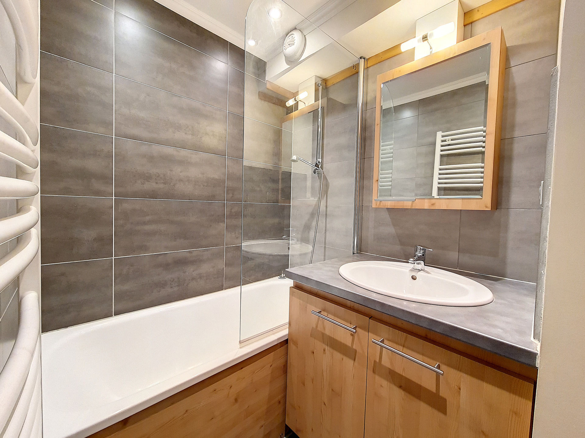 _agence-des-belleville_lv_images__lot_0000045470_04_27695487 _agence-des-belleville_lv_images__lot_0000045470_04_27695487