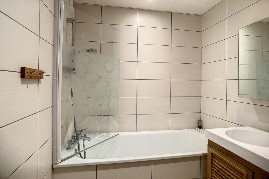 _agence-des-belleville_lv_images__lot_0000045573_14_29813881 _agence-des-belleville_lv_images__lot_0000045573_14_29813881