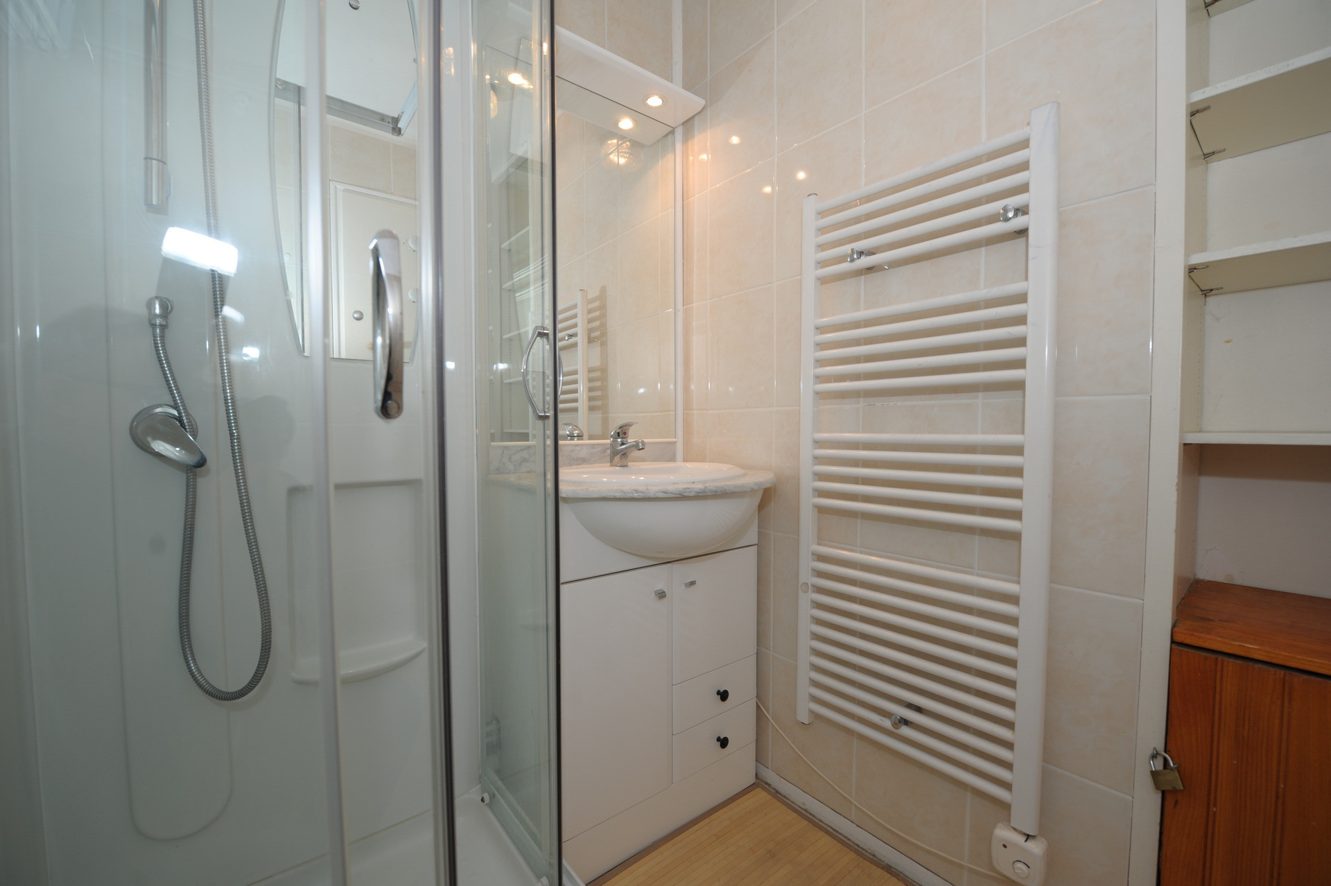 _agence-des-belleville_lv_images__lot_0000045648_06_27469727 _agence-des-belleville_lv_images__lot_0000045648_06_27469727