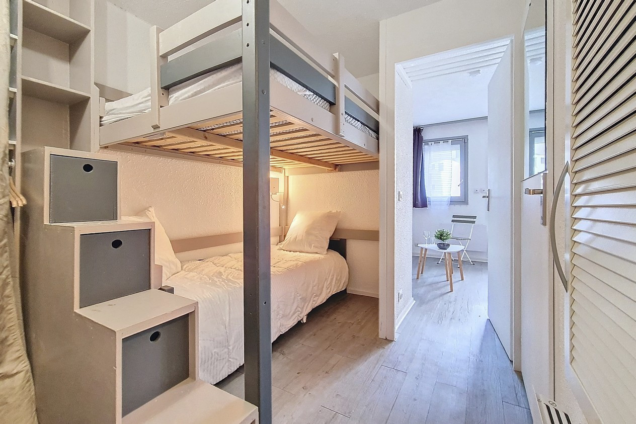 _agence-des-belleville_lv_images__lot_0000045649_05_27374857