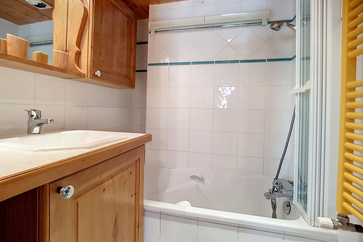 _agence-des-belleville_lv_images__lot_0000045690_12_28480962 _agence-des-belleville_lv_images__lot_0000045690_12_28480962