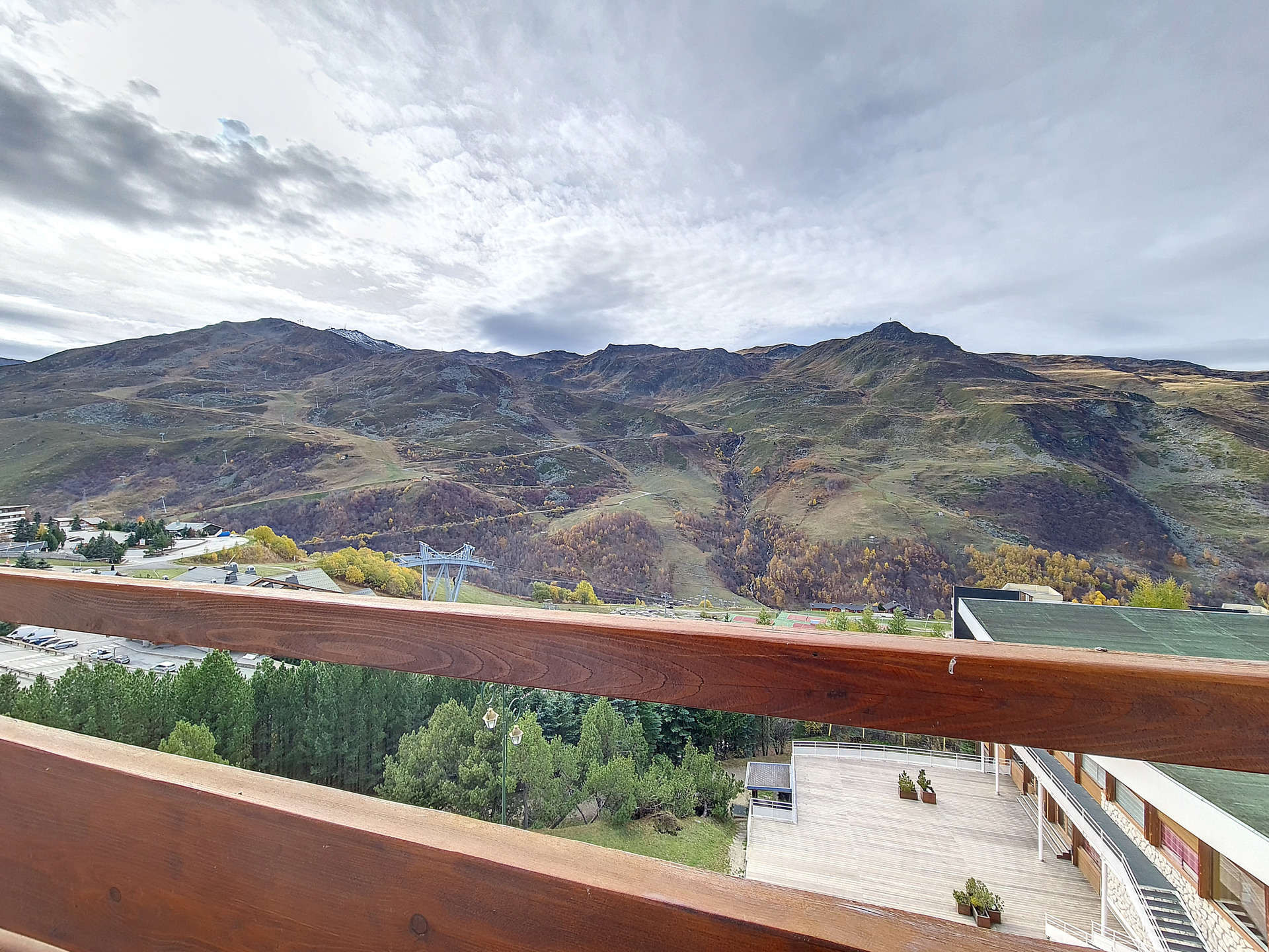 _agence-des-belleville_lv_images__lot_0000070247_16_32251924 _agence-des-belleville_lv_images__lot_0000070247_16_32251924