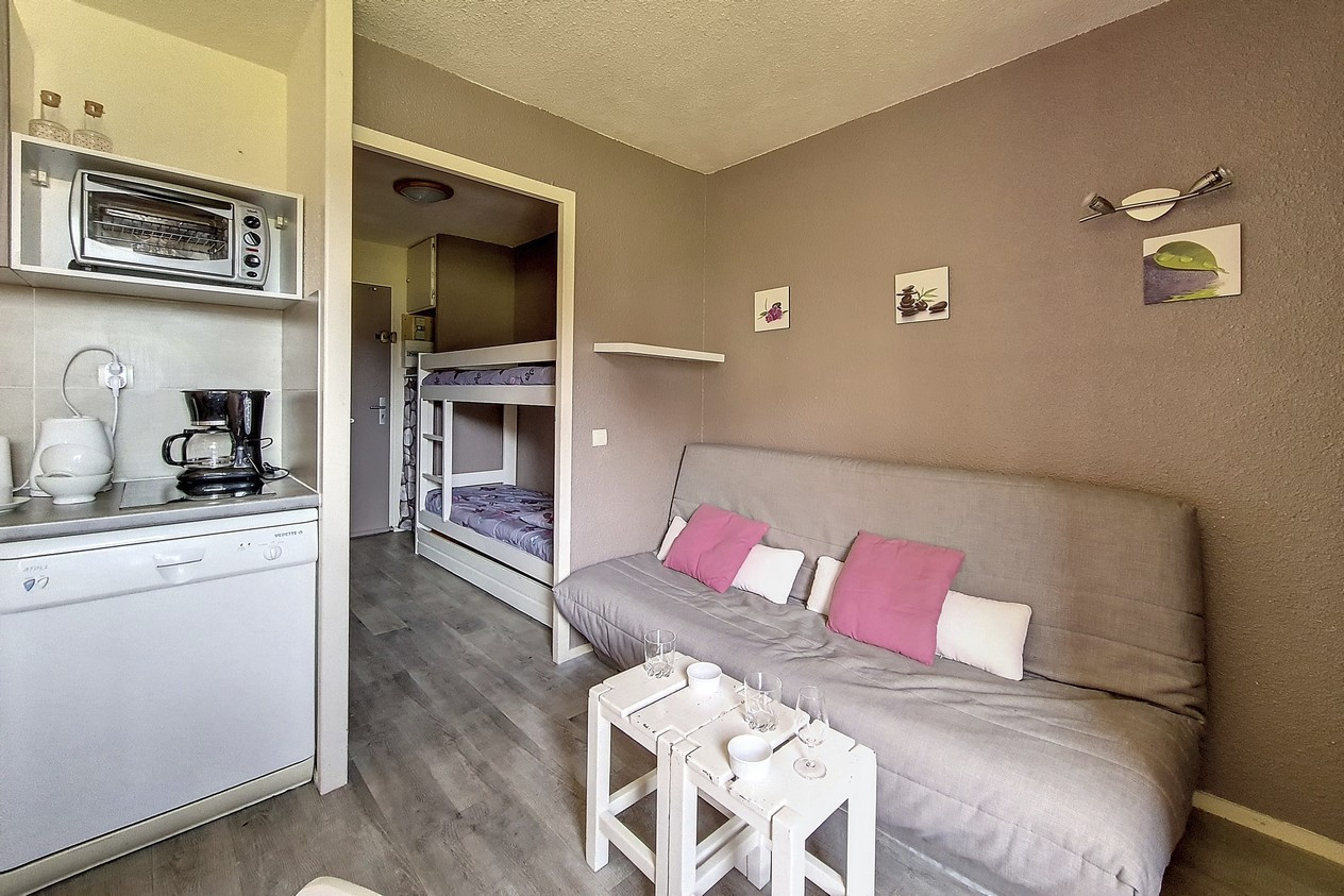 _agence-des-belleville_lv_images__lot_0000070491_10_27677368