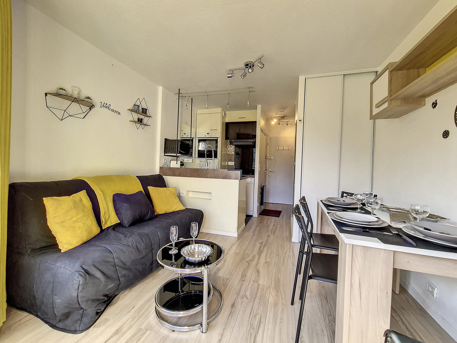 _agence-des-belleville_lv_images__lot_0000070498_05_32340770