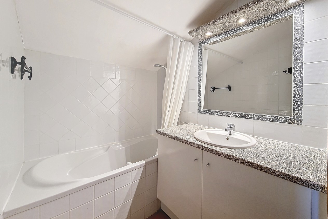 _agence-des-belleville_lv_images__lot_0000070701_15_27748325