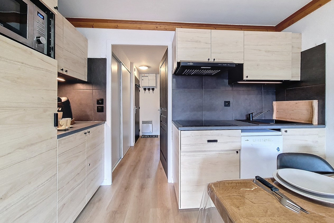 _agence-des-belleville_lv_images__lot_0000070838_08_29332011