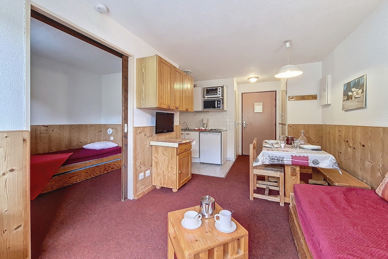 _agence-des-belleville_lv_images__lot_0000070918_11_29292342 _agence-des-belleville_lv_images__lot_0000070918_11_29292342