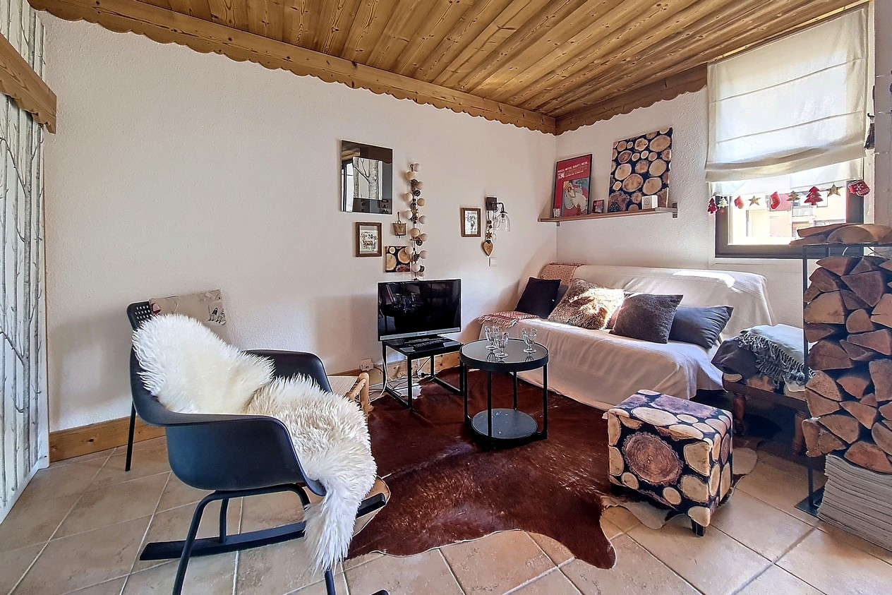 _agence-des-belleville_lv_images__lot_0000070934_11_29810012 _agence-des-belleville_lv_images__lot_0000070934_11_29810012