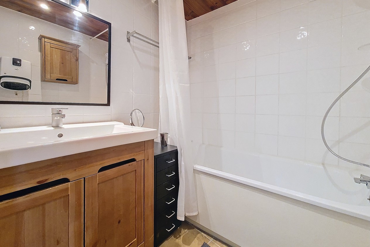 _agence-des-belleville_lv_images__lot_0000070934_13_27749967