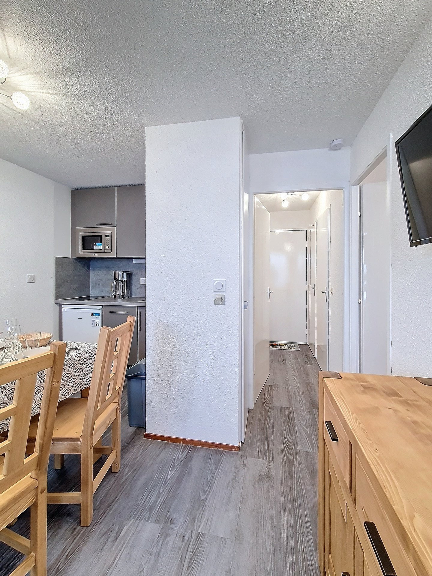 _agence-des-belleville_lv_images__lot_0000071016_04_27374565