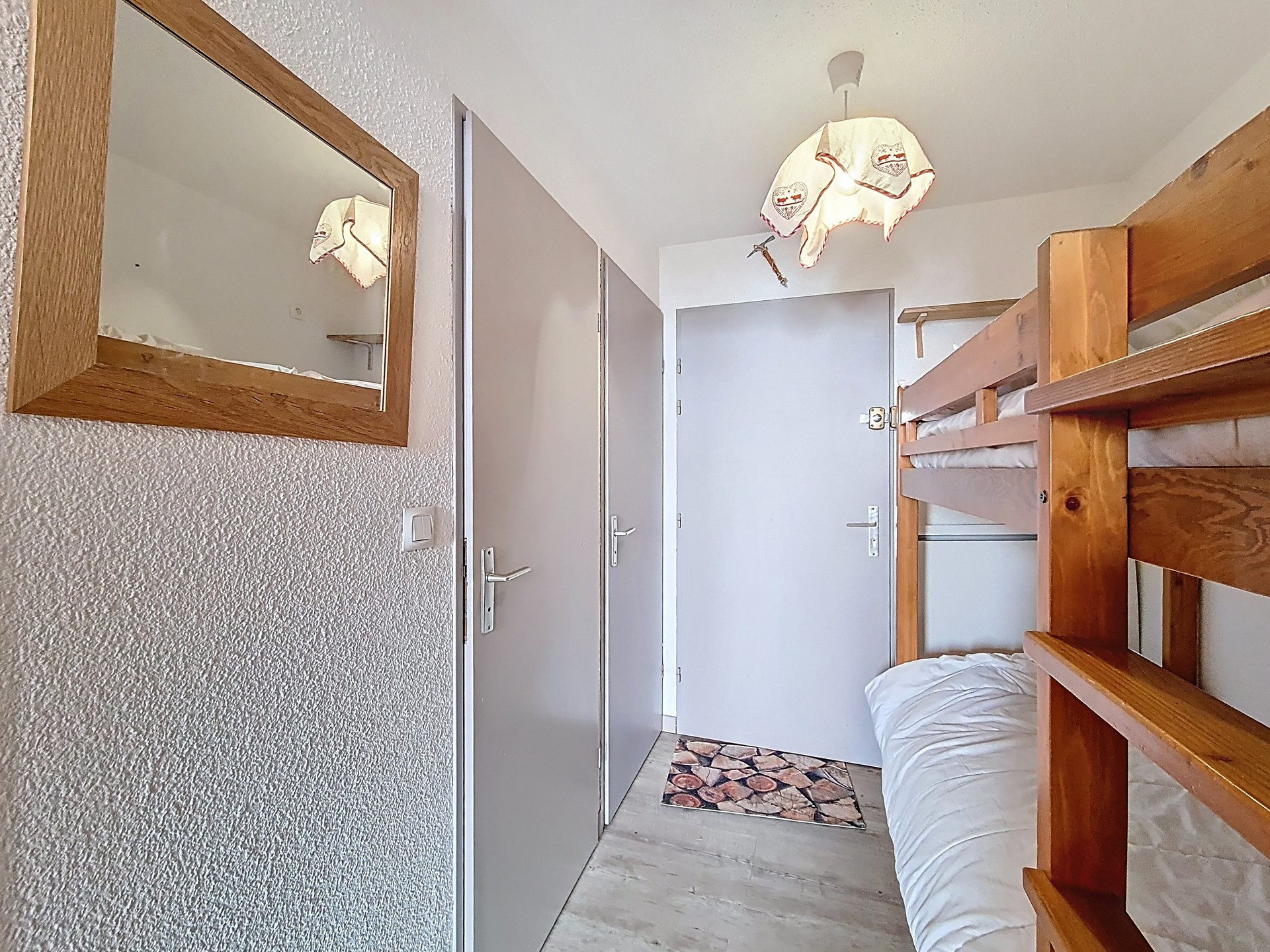 _agence-des-belleville_lv_images__lot_0000071039_09_32614445