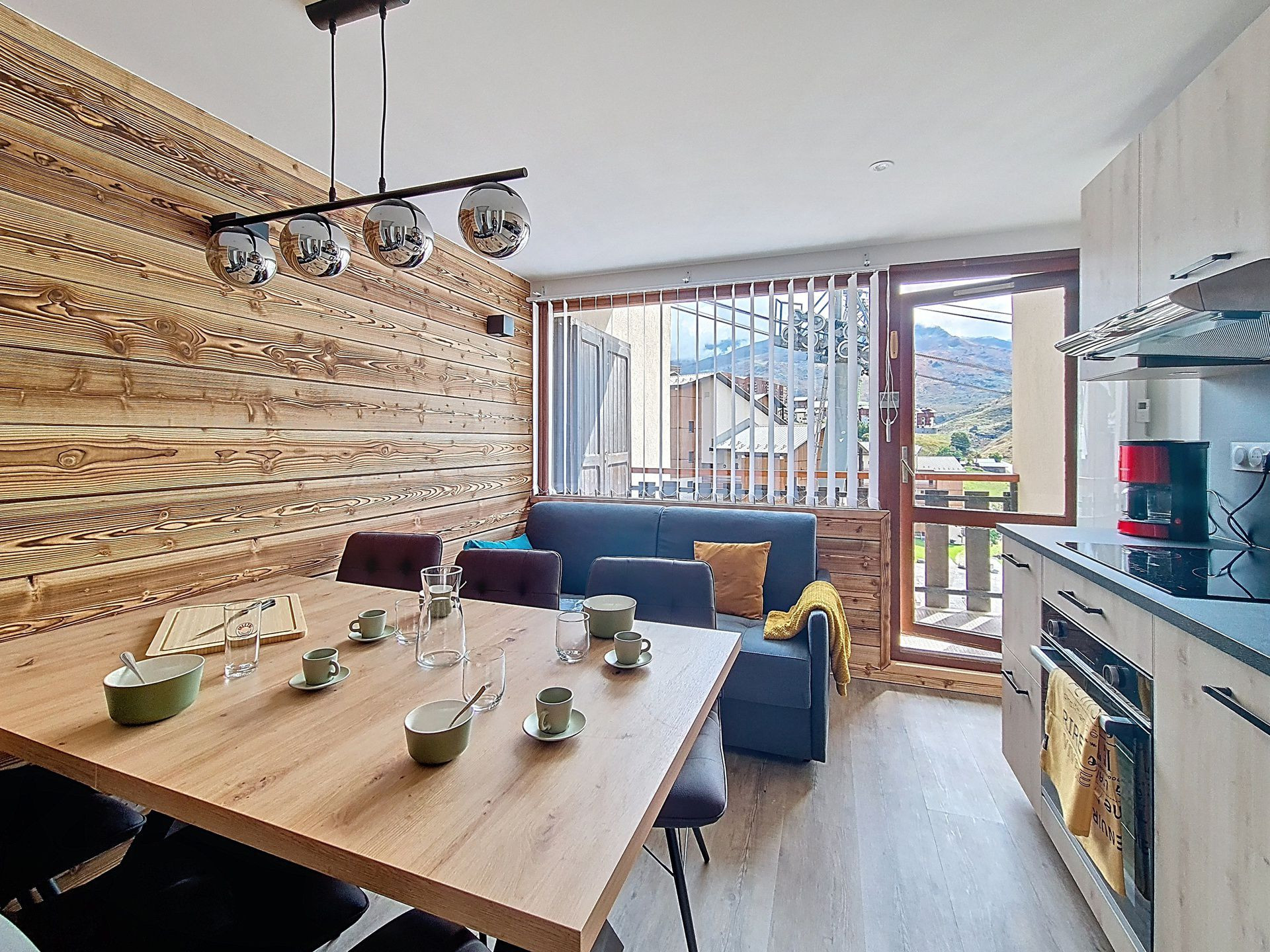 _agence-des-belleville_lv_images__lot_0000071046_01_27633961