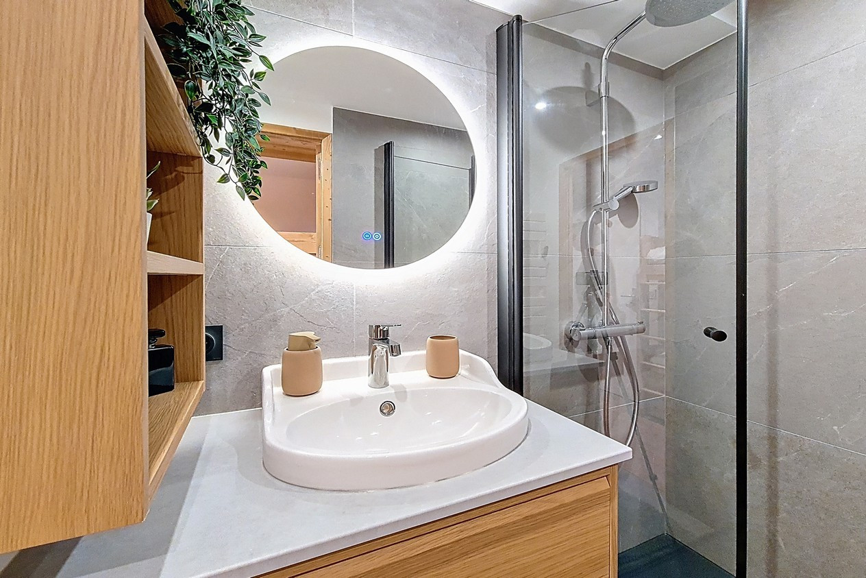 _agence-des-belleville_lv_images__lot_0000071077_13_30124539