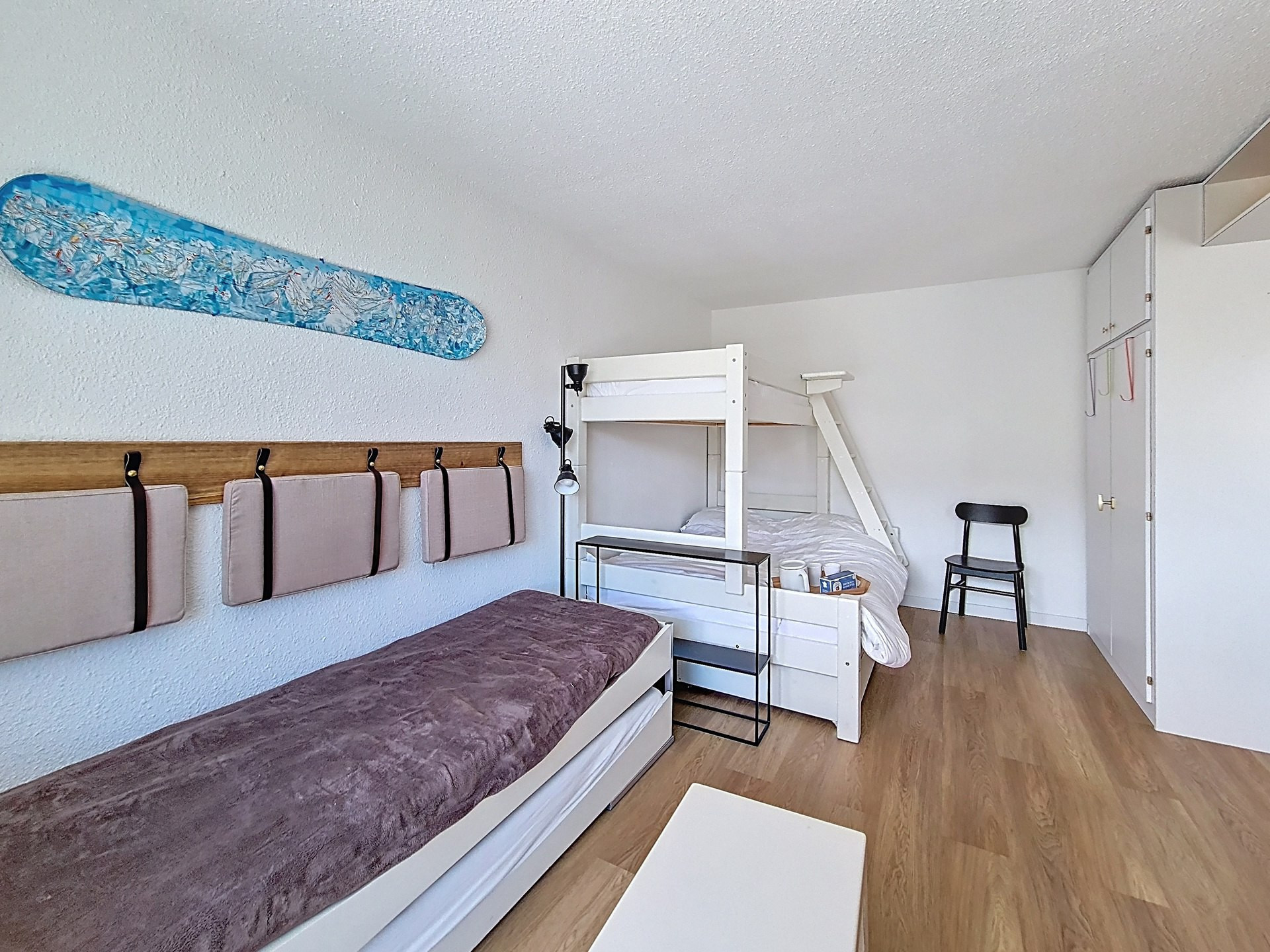 _agence-des-belleville_lv_images__lot_0000071097_10_27750019