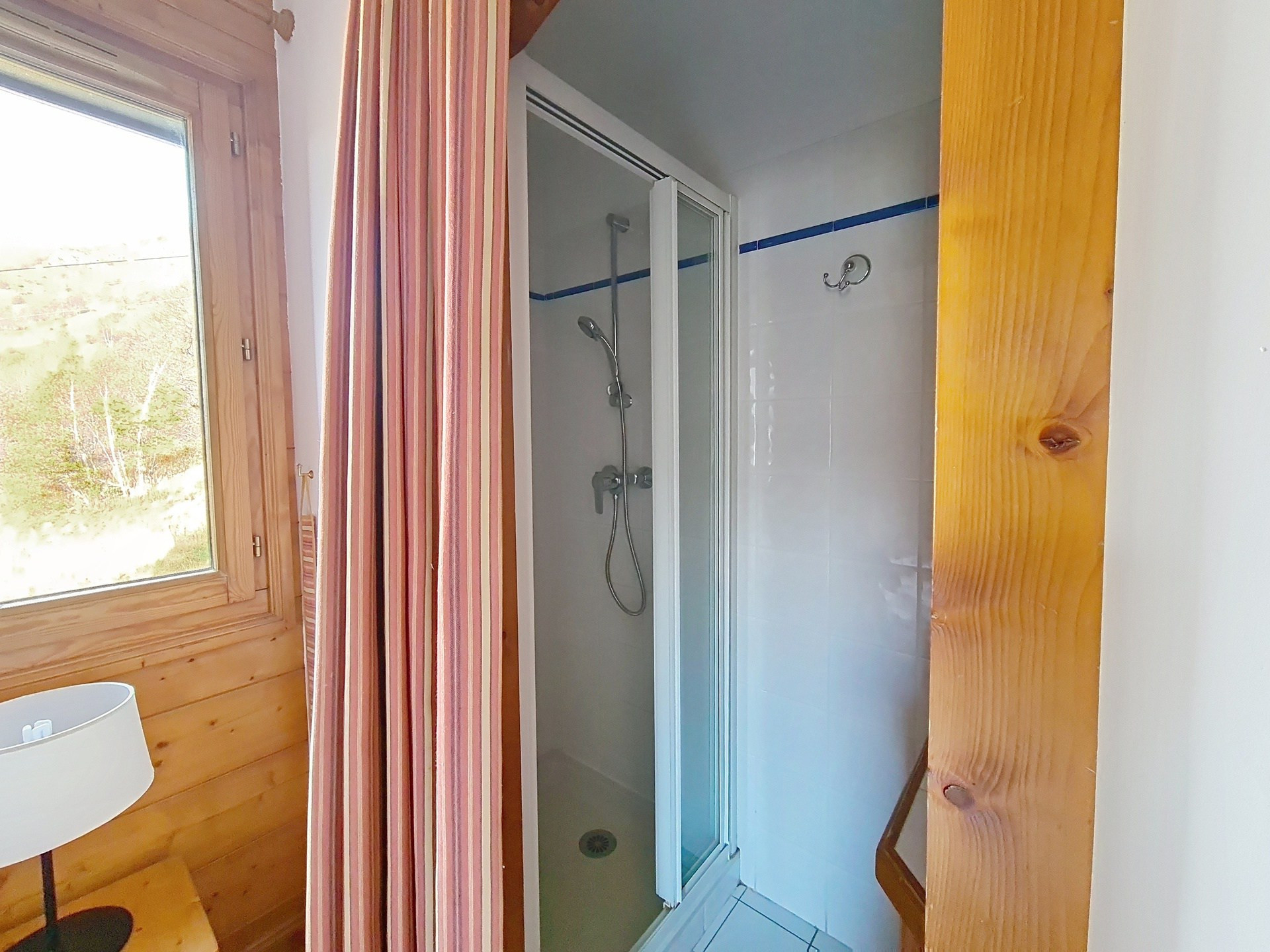 _agence-des-belleville_lv_images__lot_0000071224_09_28089402