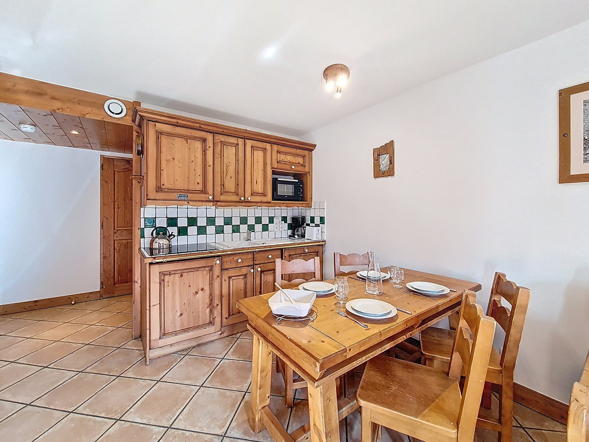 _agence-des-belleville_lv_images__lot_0000071240_04_29451014 _agence-des-belleville_lv_images__lot_0000071240_04_29451014