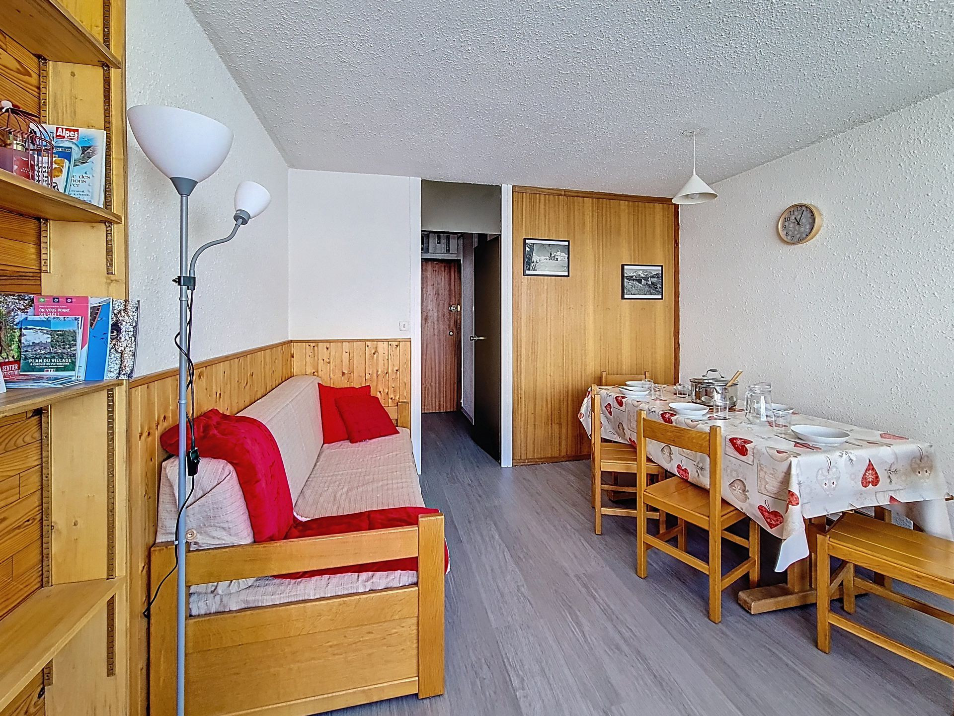 _agence-des-belleville_lv_images__lot_0000071250_02_30076869