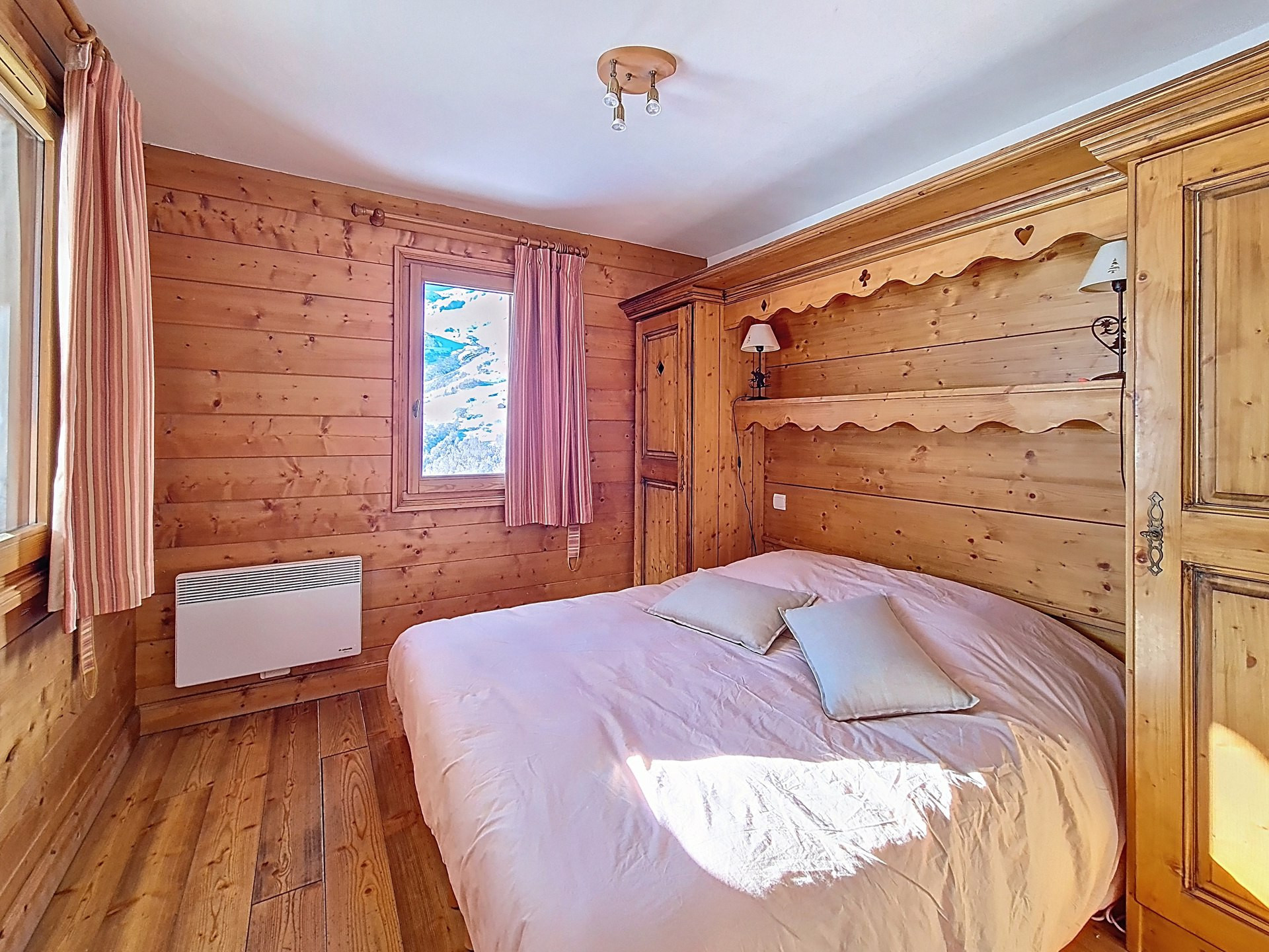 _agence-des-belleville_lv_images__lot_0000071254_08_29074469 _agence-des-belleville_lv_images__lot_0000071254_08_29074469