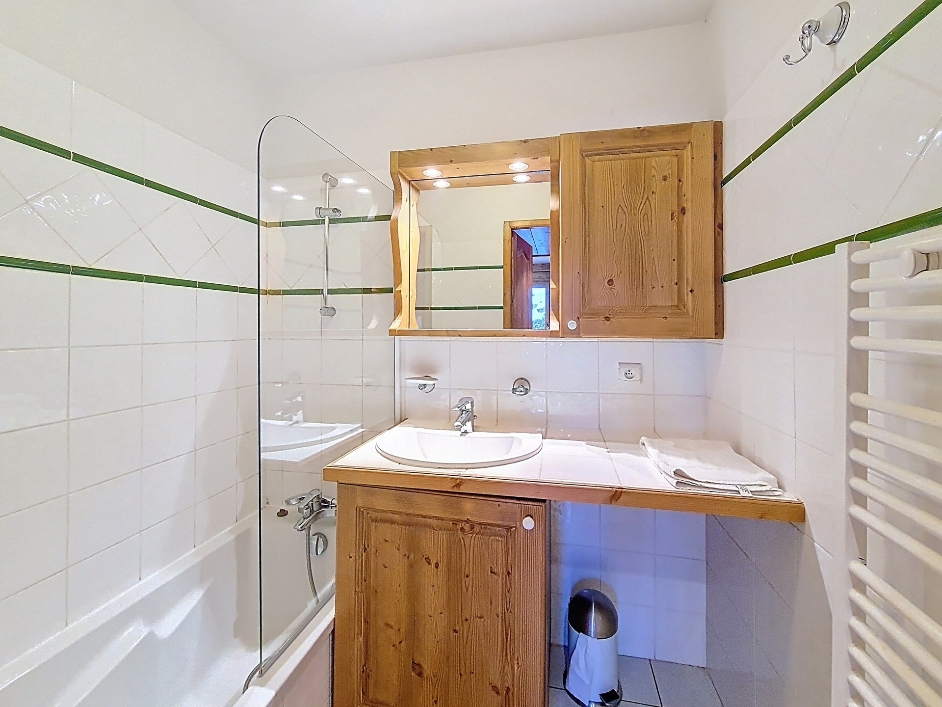 _agence-des-belleville_lv_images__lot_0000071285_11_28303040 _agence-des-belleville_lv_images__lot_0000071285_11_28303040