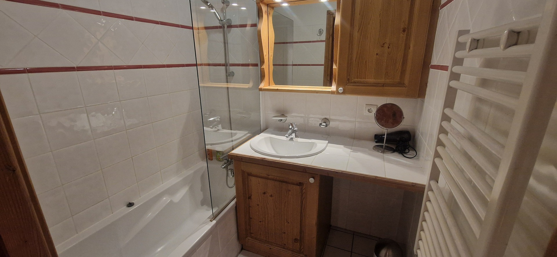 _agence-des-belleville_lv_images__lot_0000071289_06_27750528 _agence-des-belleville_lv_images__lot_0000071289_06_27750528