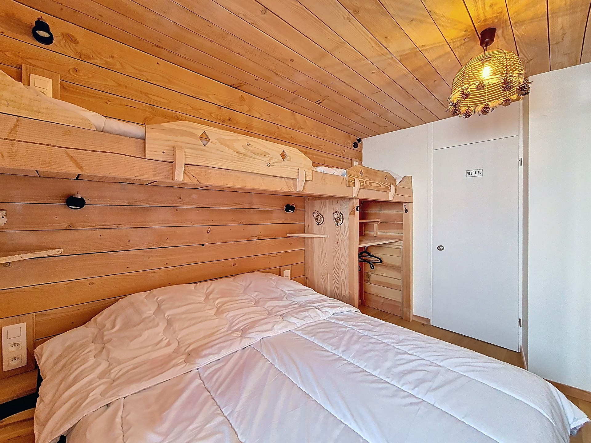 _agence-des-belleville_lv_images__lot_0000071321_10_29153095