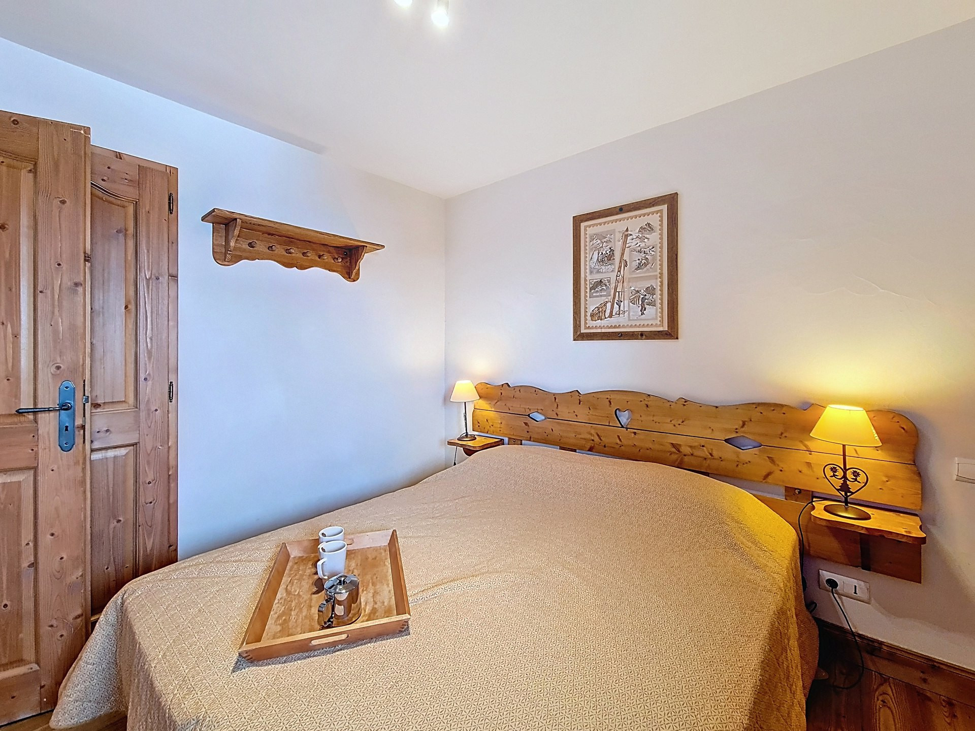 _agence-des-belleville_lv_images__lot_0000071374_07_29876894 _agence-des-belleville_lv_images__lot_0000071374_07_29876894