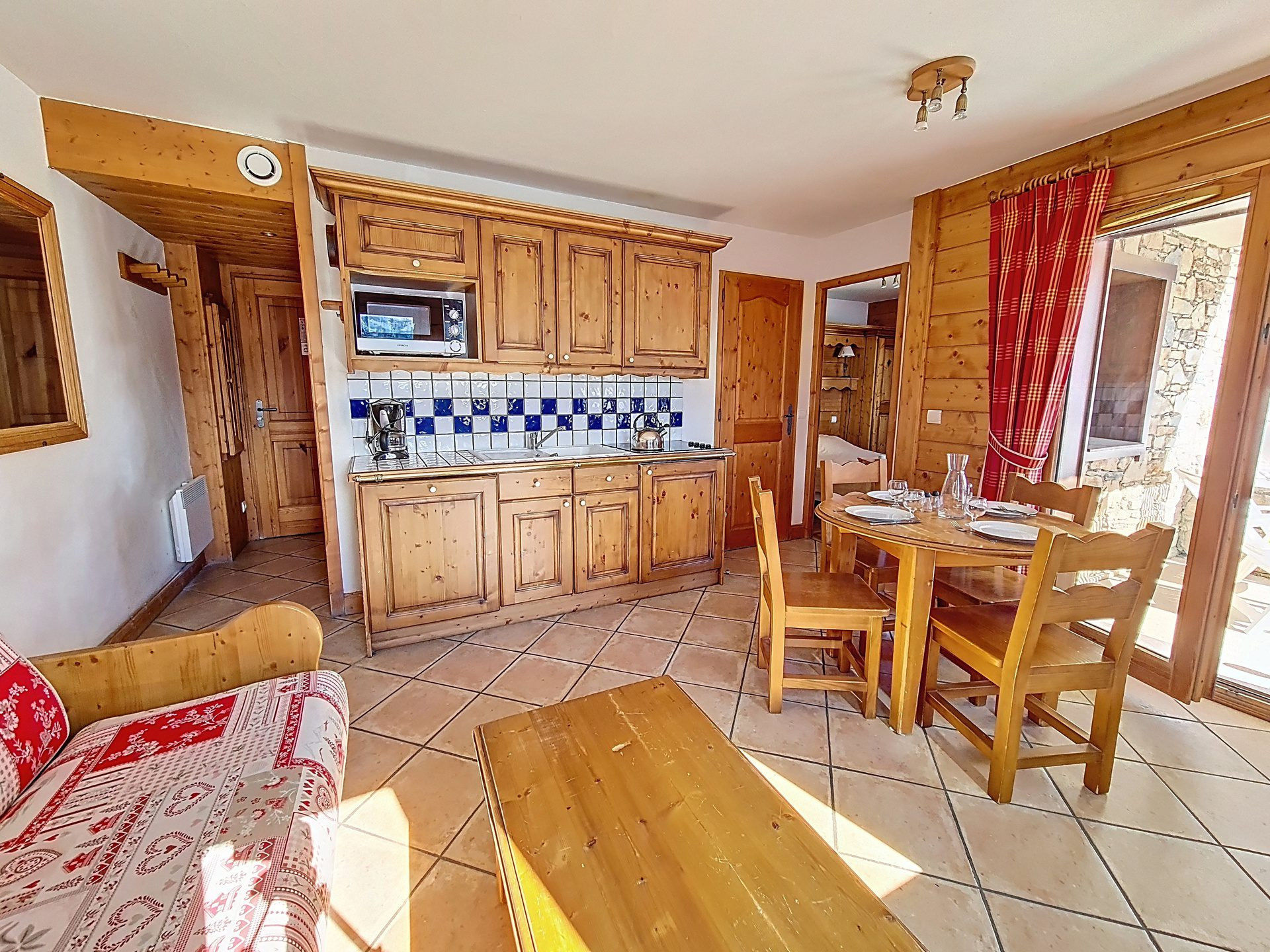 _agence-des-belleville_lv_images__lot_0000071376_01_29876993 _agence-des-belleville_lv_images__lot_0000071376_01_29876993