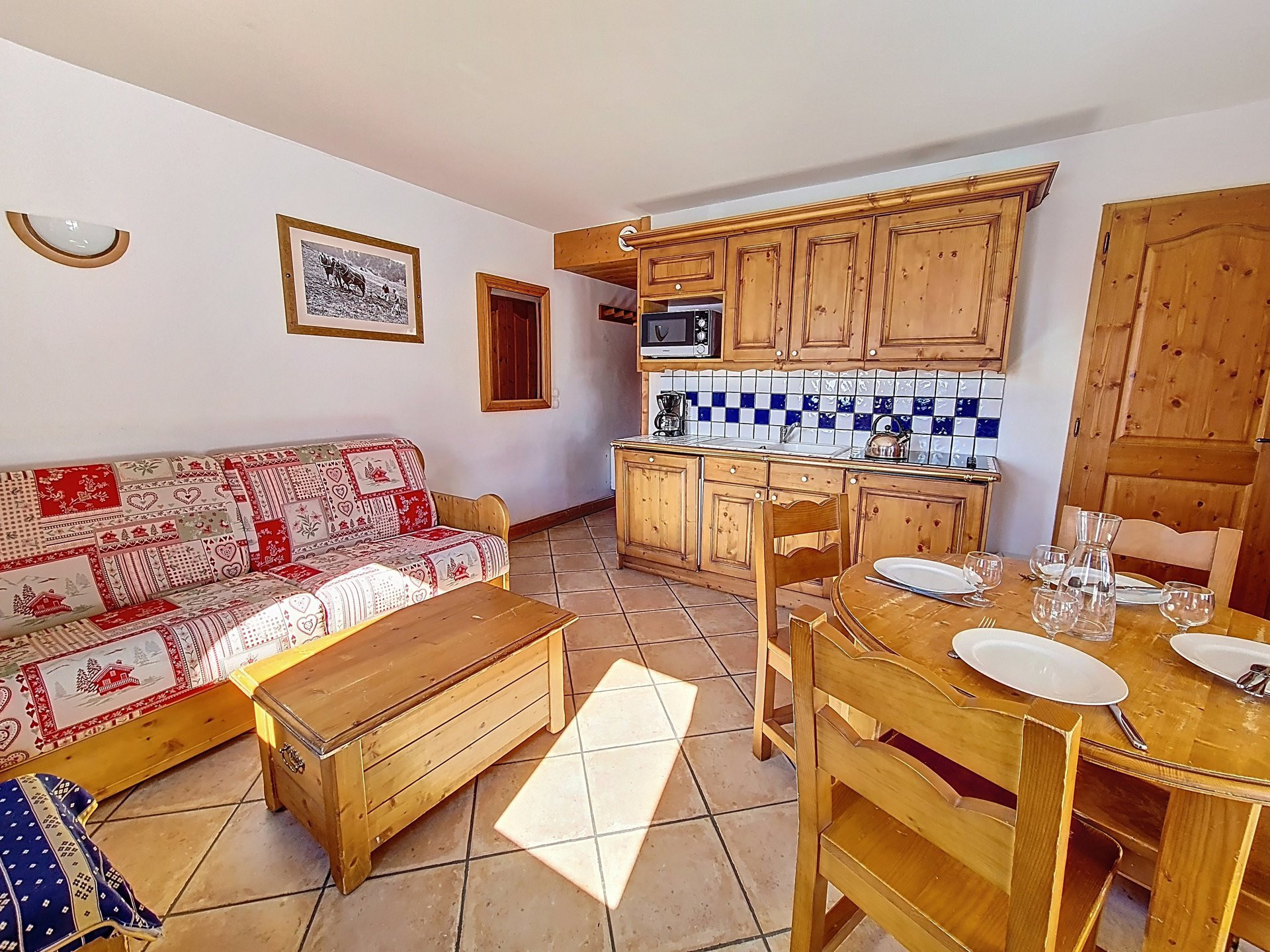 _agence-des-belleville_lv_images__lot_0000071376_02_29876994 _agence-des-belleville_lv_images__lot_0000071376_02_29876994