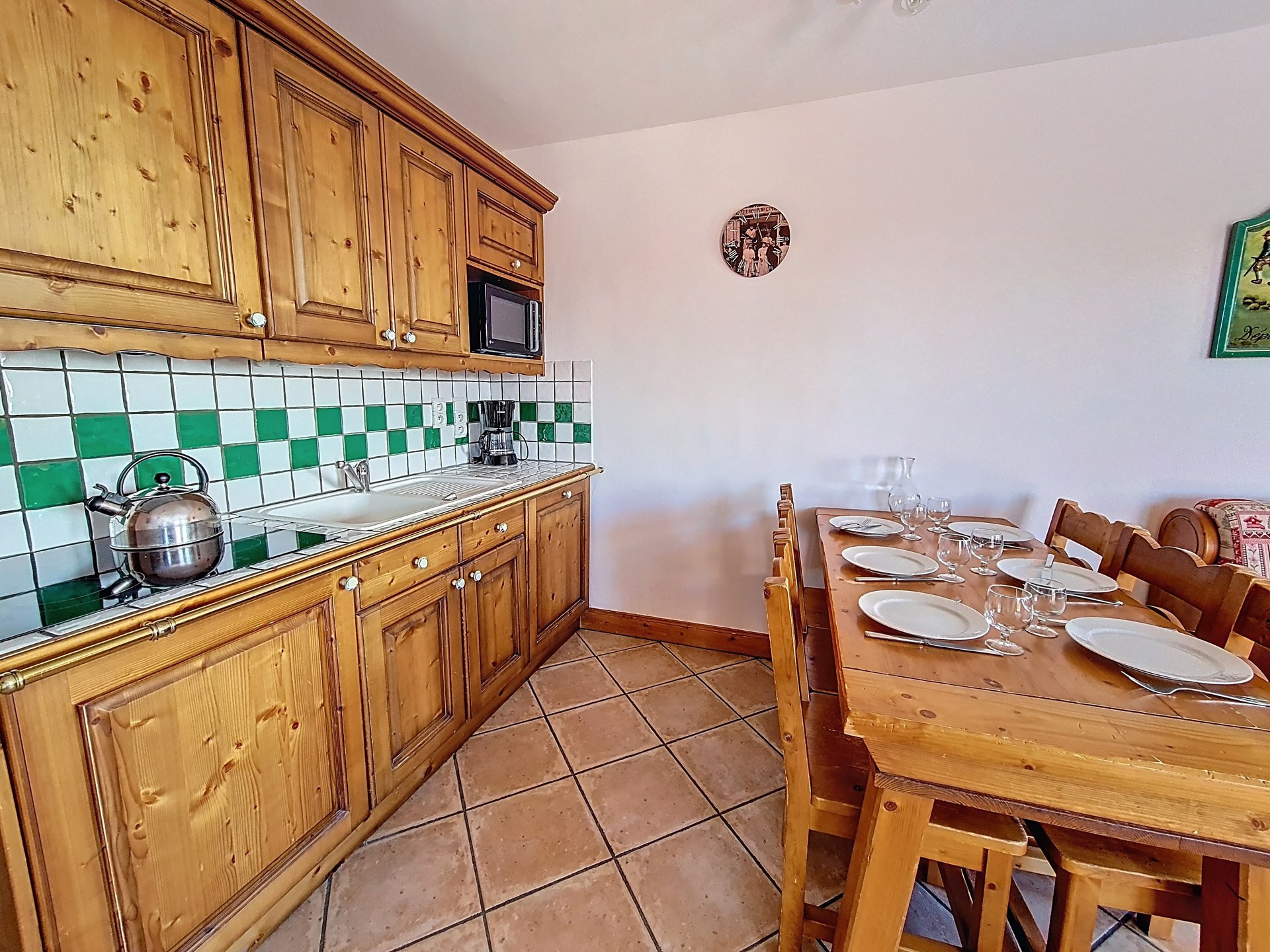 _agence-des-belleville_lv_images__lot_0000071379_13_29876847 _agence-des-belleville_lv_images__lot_0000071379_13_29876847