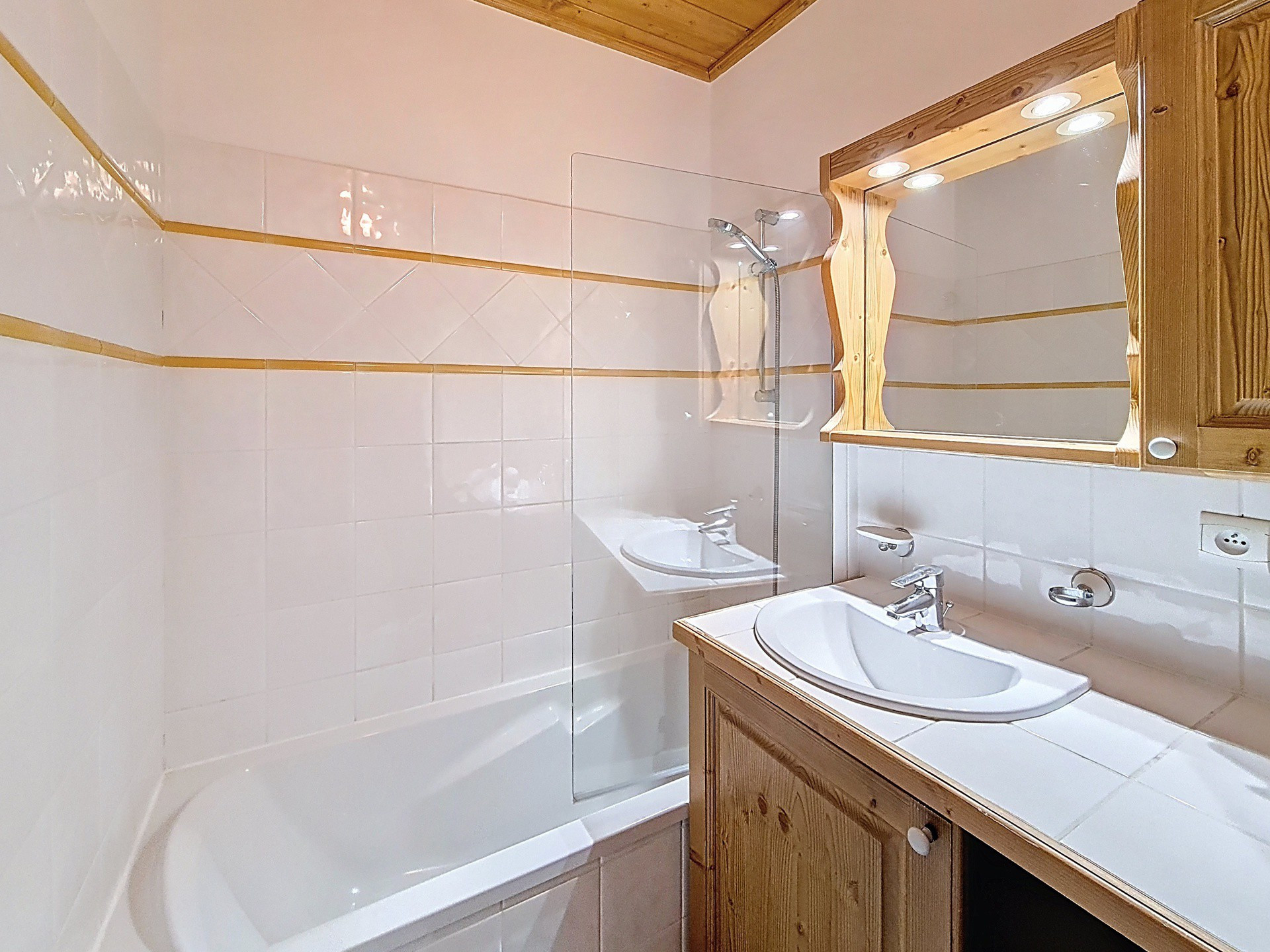 _agence-des-belleville_lv_images__lot_0000071402_12_32477861