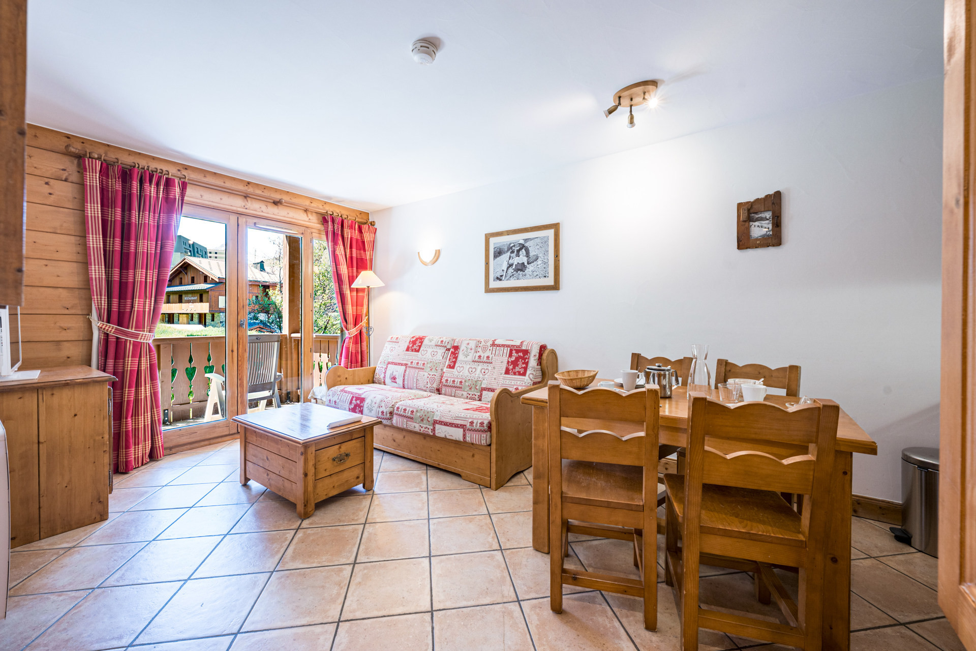 _agence-des-belleville_lv_images__lot_0000071442_01_32353246
