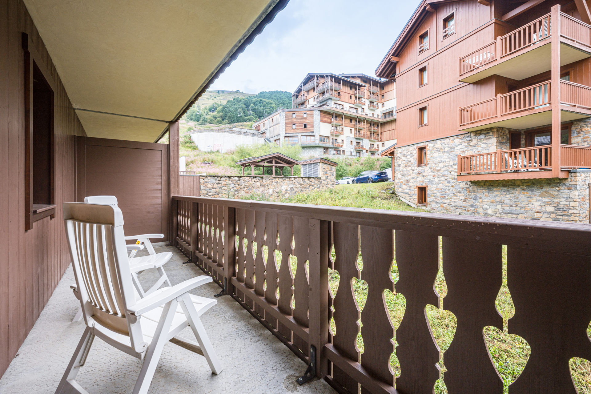 _agence-des-belleville_lv_images__lot_0000071442_13_32774377