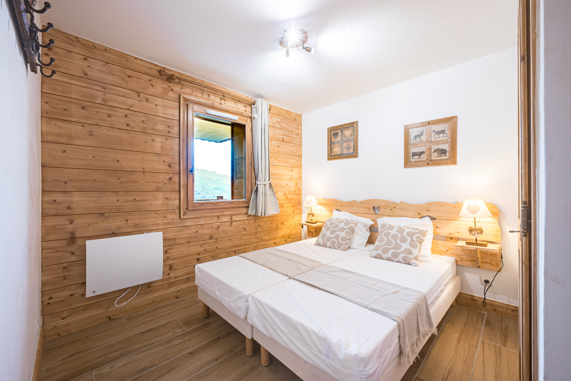 _agence-des-belleville_lv_images__lot_0000071443_08_32773324