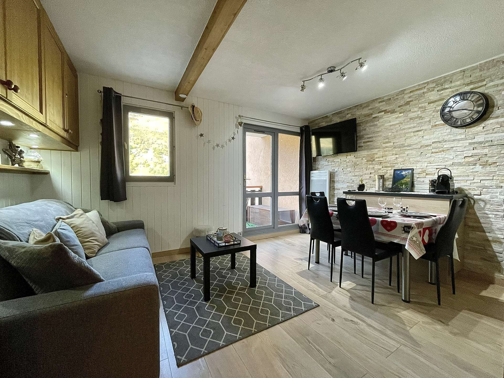 _clients_023300005_photos_26b_30090538