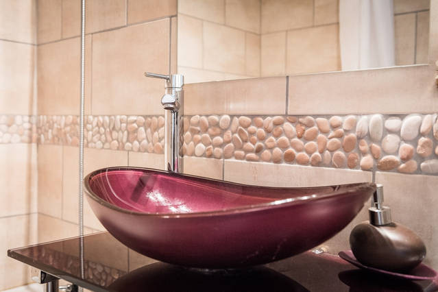 _lv_images__lot_0000000002_03_28456207 _lv_images__lot_0000000002_03_28456207