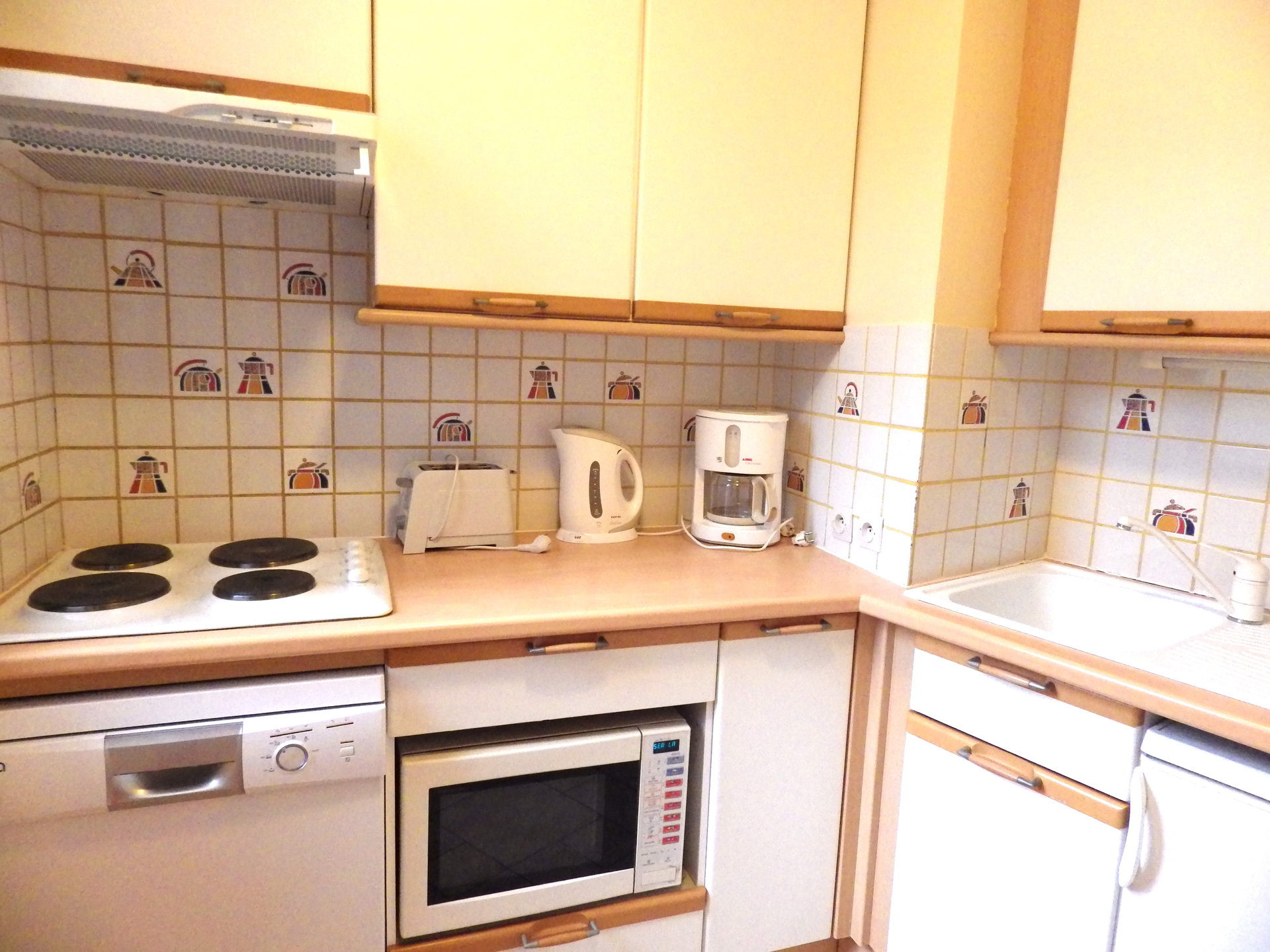 _lv_images__lot_0000000015_02_27631760