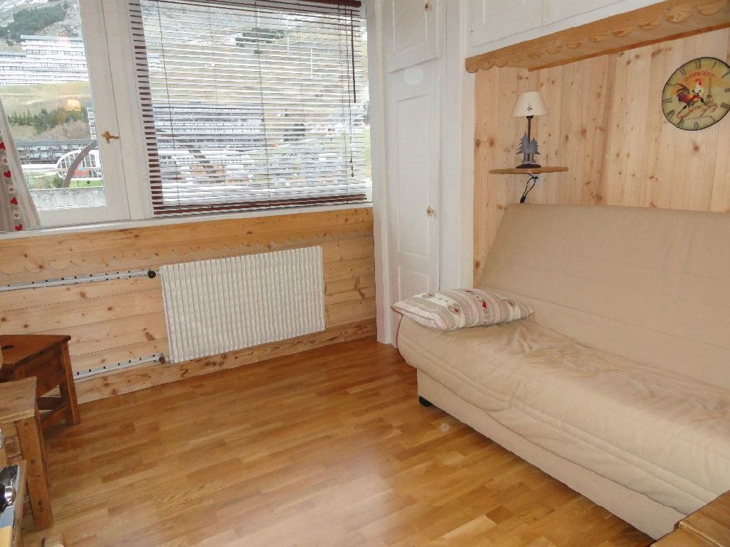 _lv_images__lot_0000000022_09_29508282