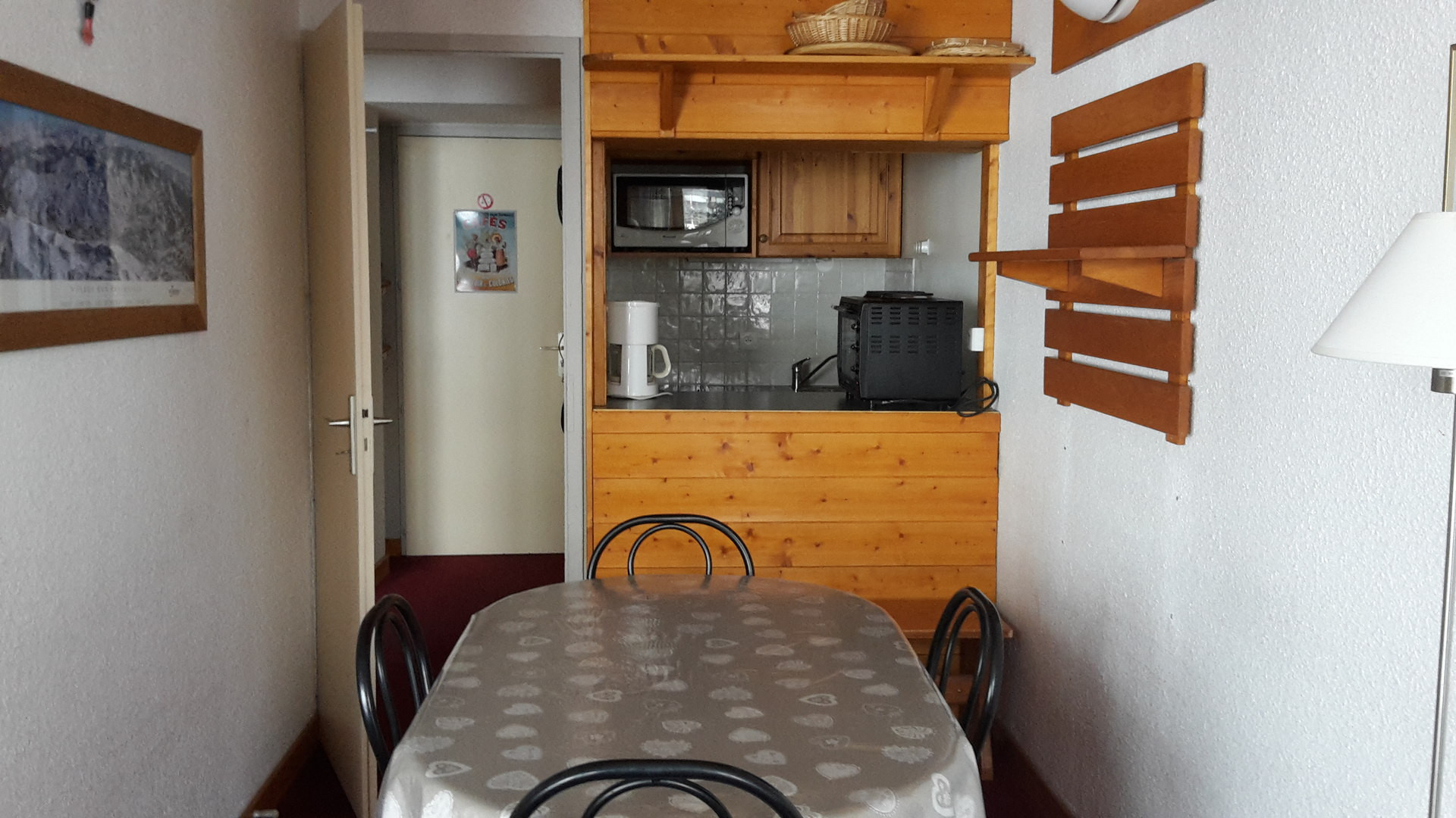 _lv_images__lot_0000000063_04_28436961